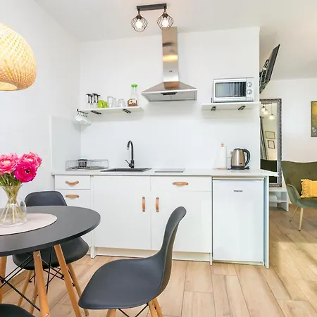 Apartment With Parking Space - 14051 *