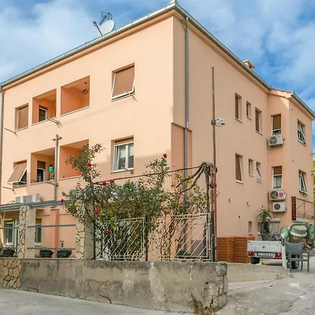 Апартаменти With Parking Space - 14051